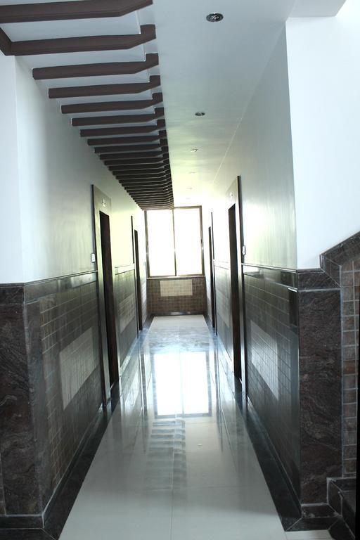 Oyo 4316 Hotel Sai Empire Shirdi Luaran gambar
