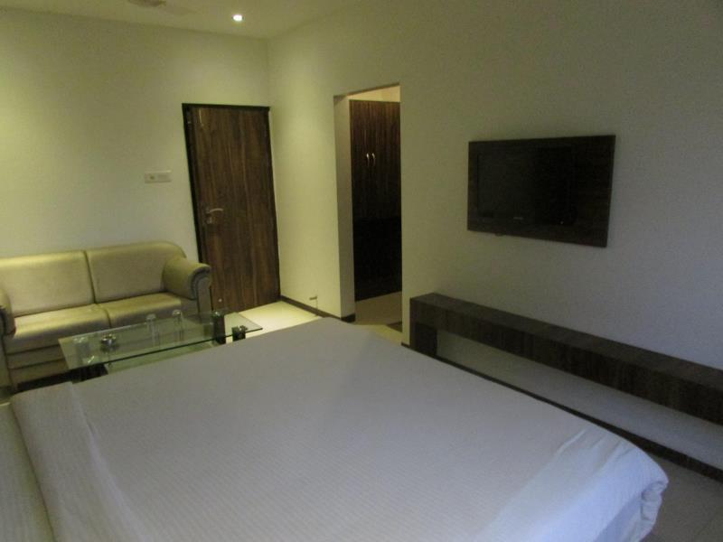 Oyo 4316 Hotel Sai Empire Shirdi Luaran gambar