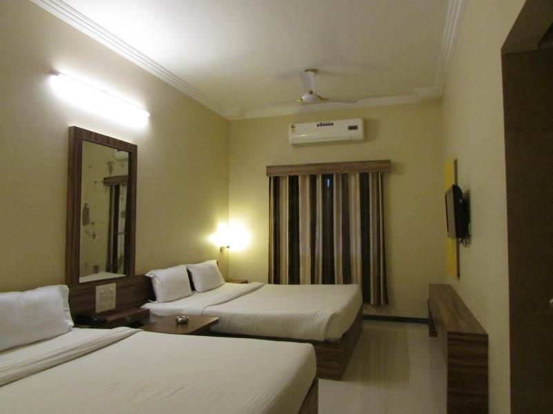 Oyo 4316 Hotel Sai Empire Shirdi Luaran gambar
