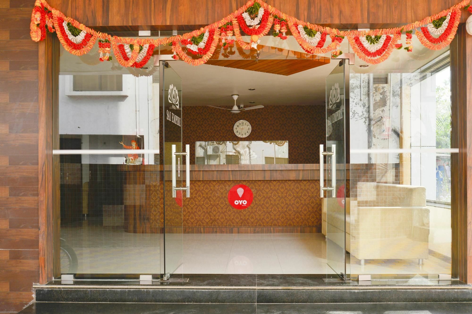 Oyo 4316 Hotel Sai Empire Shirdi Luaran gambar